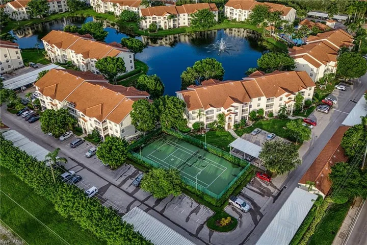 4630  Saint Croix  LN, Naples, FL 34109