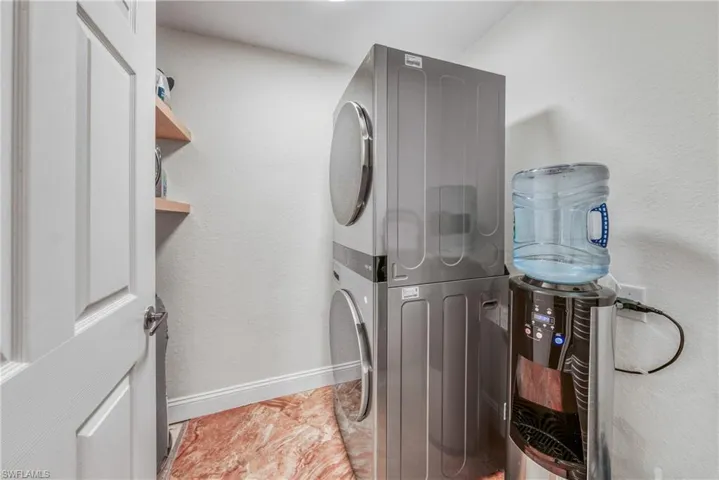 4630  Saint Croix  LN, Naples, FL 34109