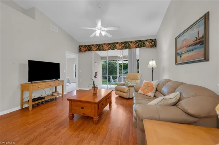 6234  Mandalay  CIR, Naples, FL 34112