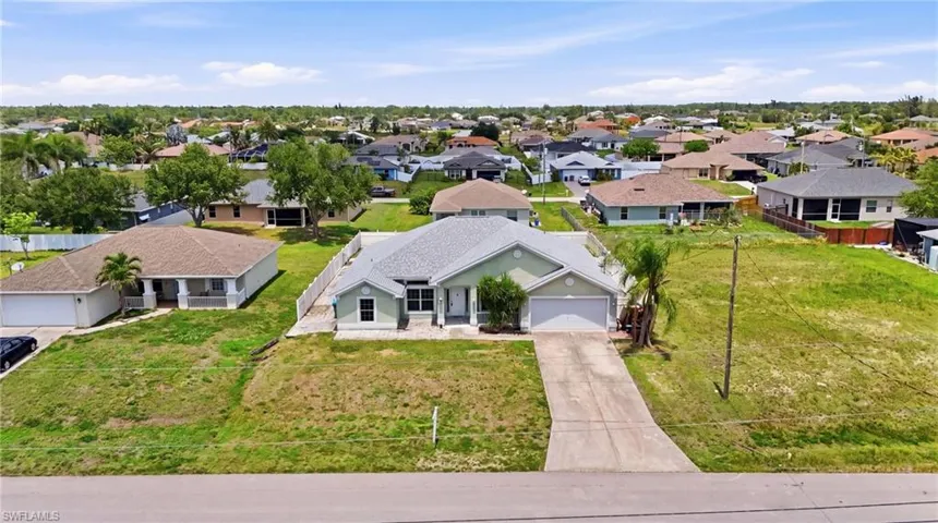 4129 Ne 14th Pl, Cape Coral, Florida 33909