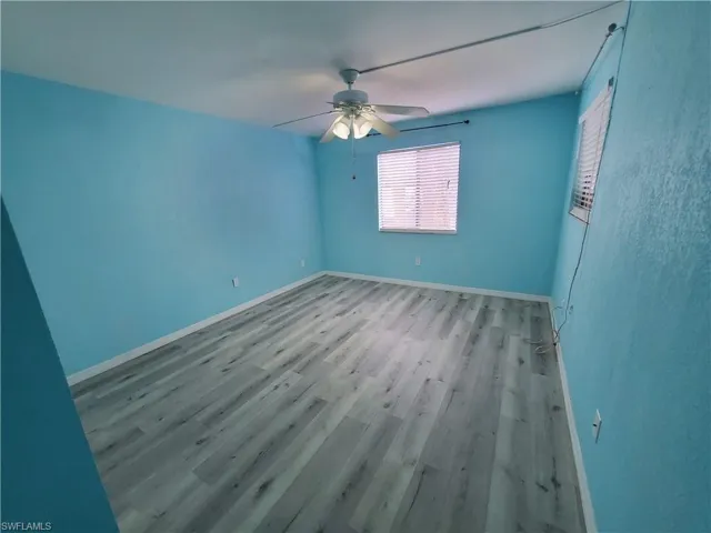 1055 Palm Ave 214, North Fort Myers, Florida 33903