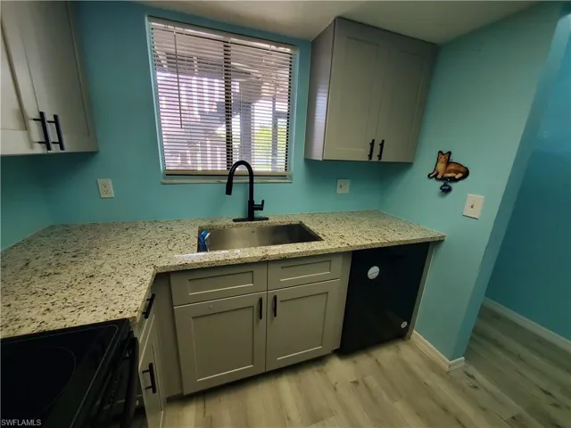 1055 Palm Ave 214, North Fort Myers, Florida 33903