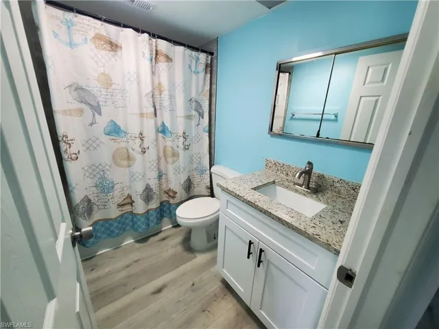 1055 Palm Ave 214, North Fort Myers, Florida 33903