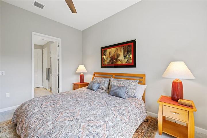 7601  Blackberry  DR, NAPLES, FL 34114