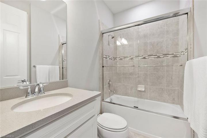 7601  Blackberry  DR, NAPLES, FL 34114