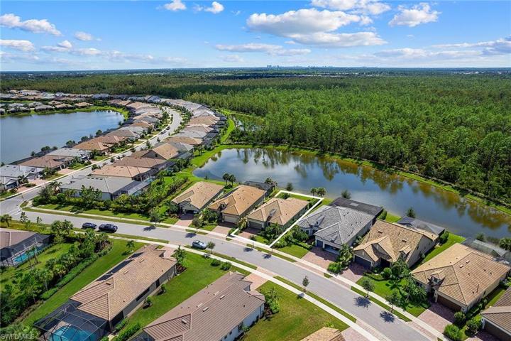 7601  Blackberry  DR, NAPLES, FL 34114