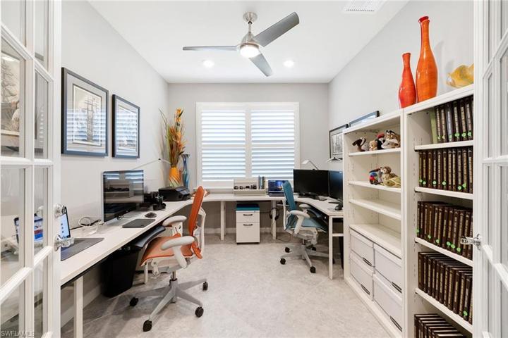 7601  Blackberry  DR, NAPLES, FL 34114