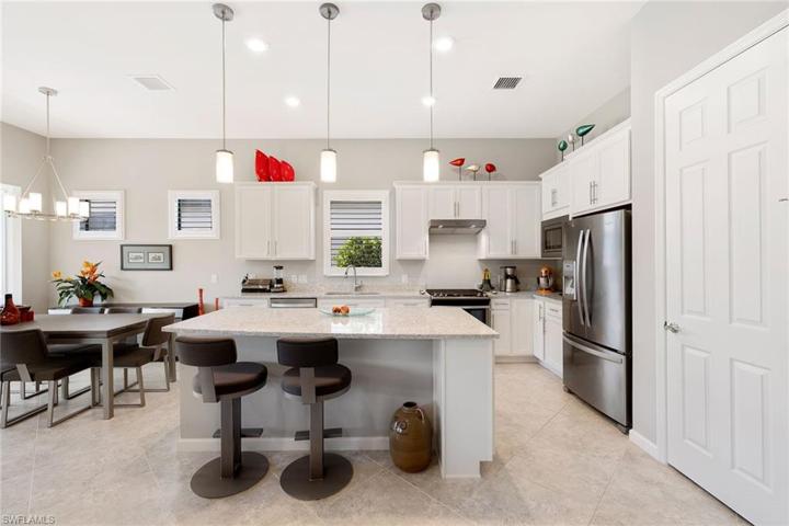7601  Blackberry  DR, NAPLES, FL 34114