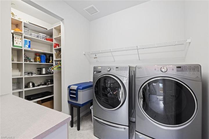 7601  Blackberry  DR, NAPLES, FL 34114