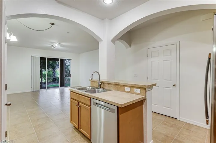 19551 Bowring Park Rd 104, Fort Myers, Florida 33967