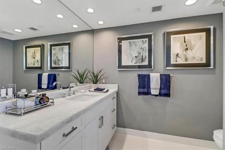 Bathroom #2 - Alternate View