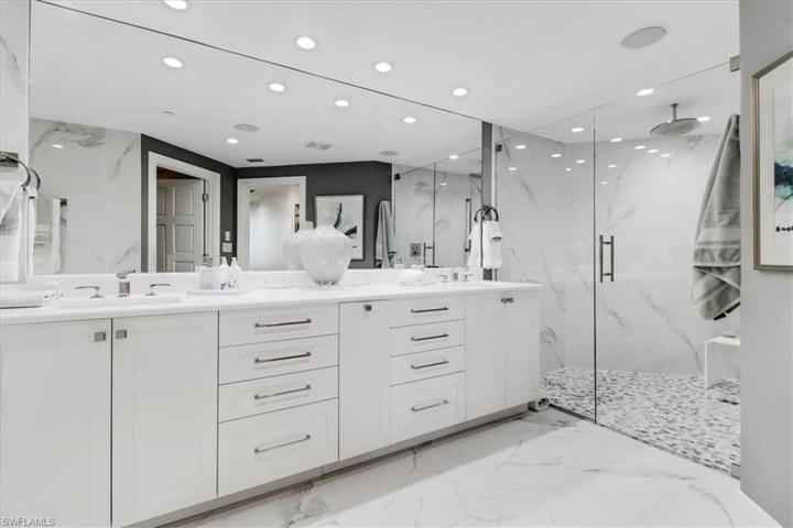 Bathroom #1 - (Master)