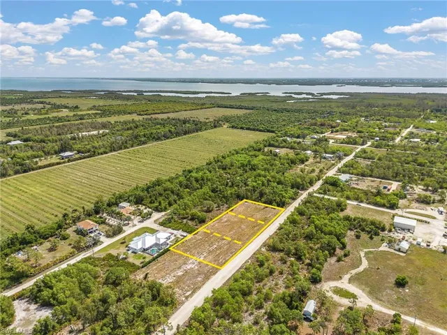6300 Mannheim Rd, Bokeelia, Florida 33922