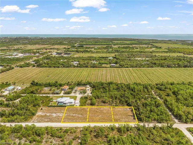 6300  Mannheim  RD, Bokeelia, FL 33922