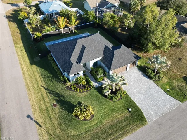 1621 Sw 10th Pl, Cape Coral, Florida 33991