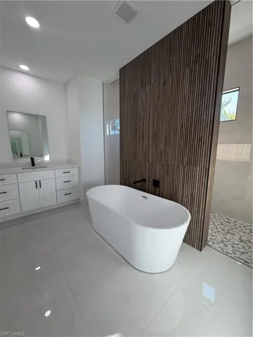 1621 Sw 10th Pl, Cape Coral, Florida 33991
