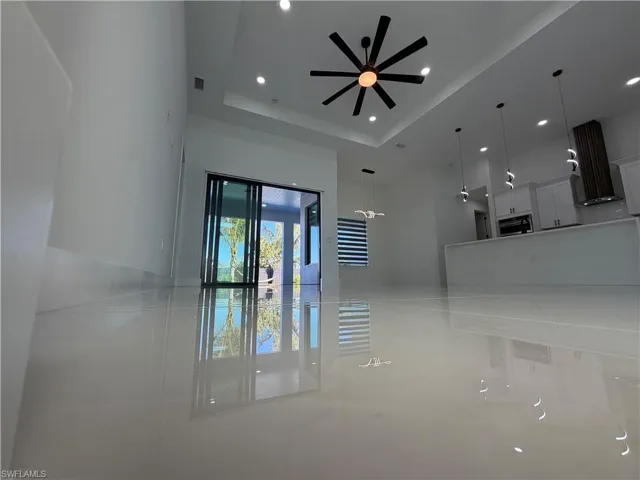 1621 Sw 10th Pl, Cape Coral, Florida 33991