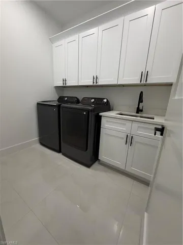 1621 Sw 10th Pl, Cape Coral, Florida 33991
