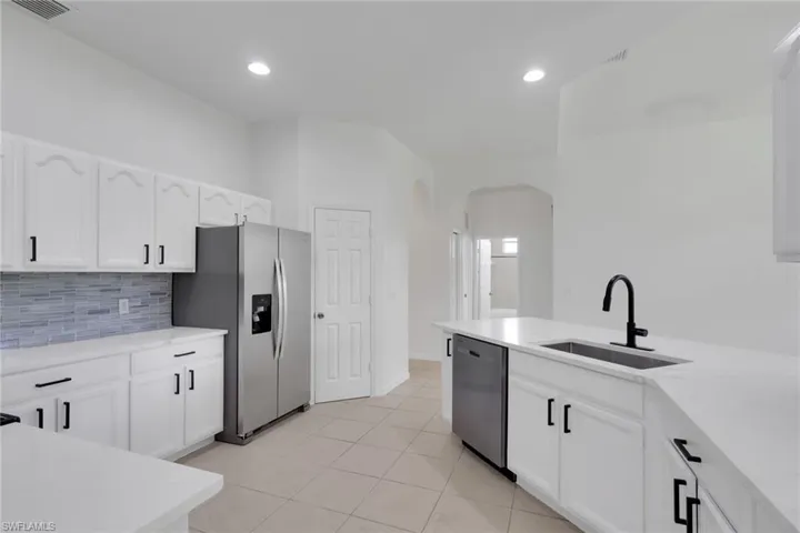 3665 24th Ave Se, Naples, Florida 34117