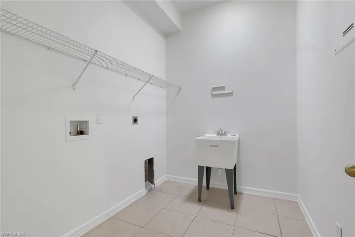 3665 24th Ave Se, Naples, Florida 34117