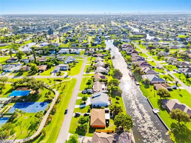 1010 Ne 3rd St, Cape Coral, Florida 33909