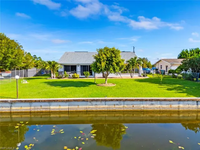 1010 Ne 3rd St, Cape Coral, Florida 33909
