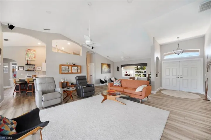 2185  Club House  RD, North Fort Myers, FL 33917