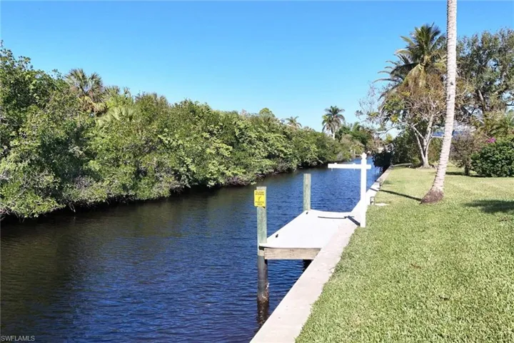 Dock