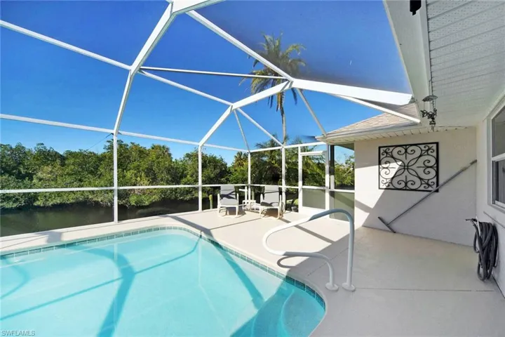 2185  Club House  RD, North Fort Myers, FL 33917