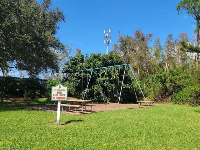 Children's Play Are - Swings