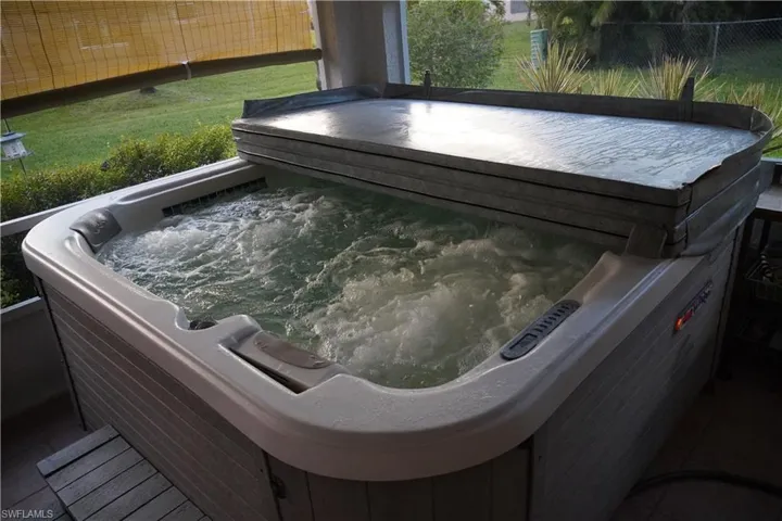 hot tub