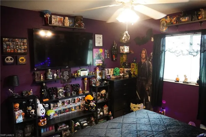 Guest bedroom 2