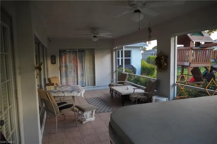 Screened-in lanai
