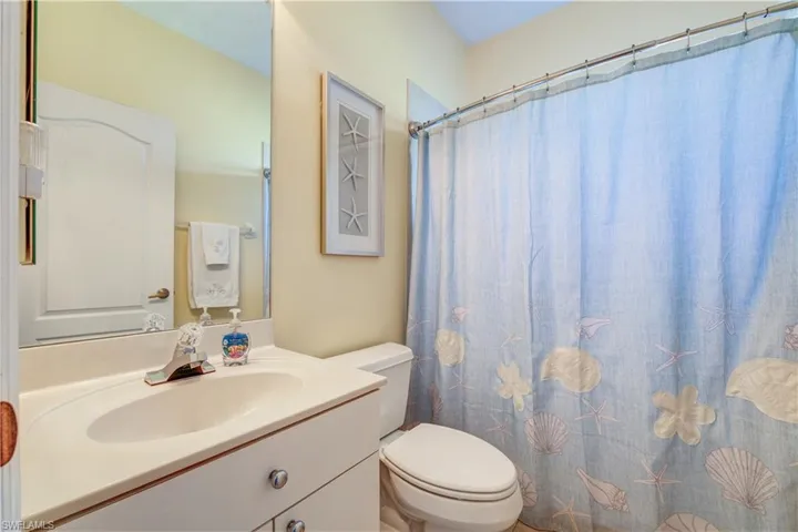 Guest bathroom #1 with shower/tub combo