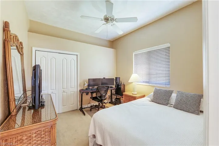 Guest bedroom #1