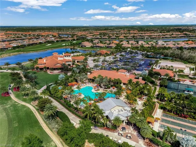 Stunning amenity campus.
