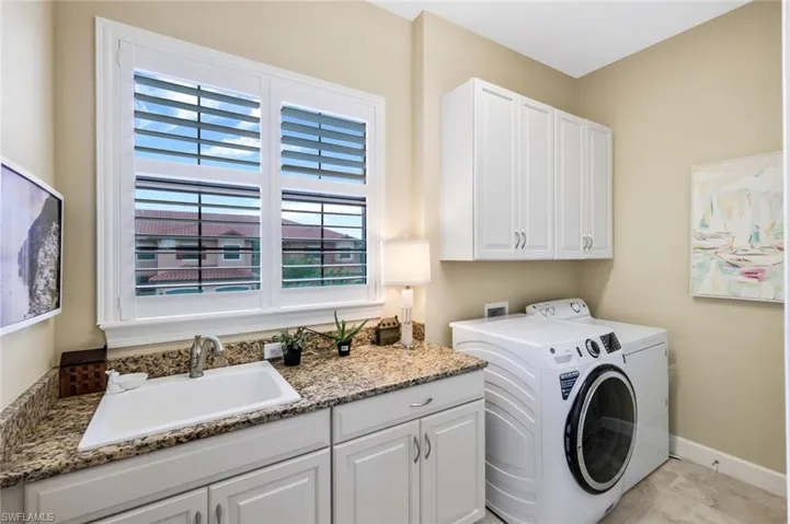 Please note the newer washer.