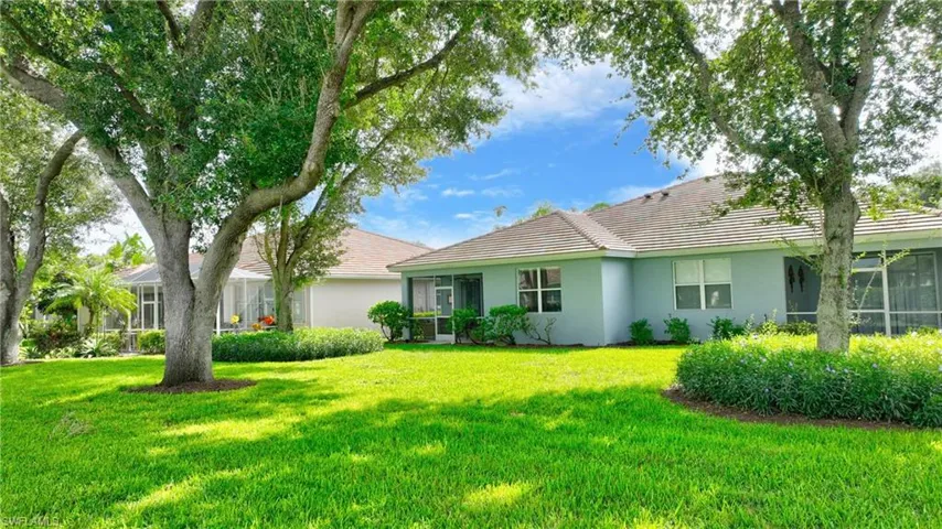 2294 Carnaby Ct, Lehigh Acres, Florida 33973