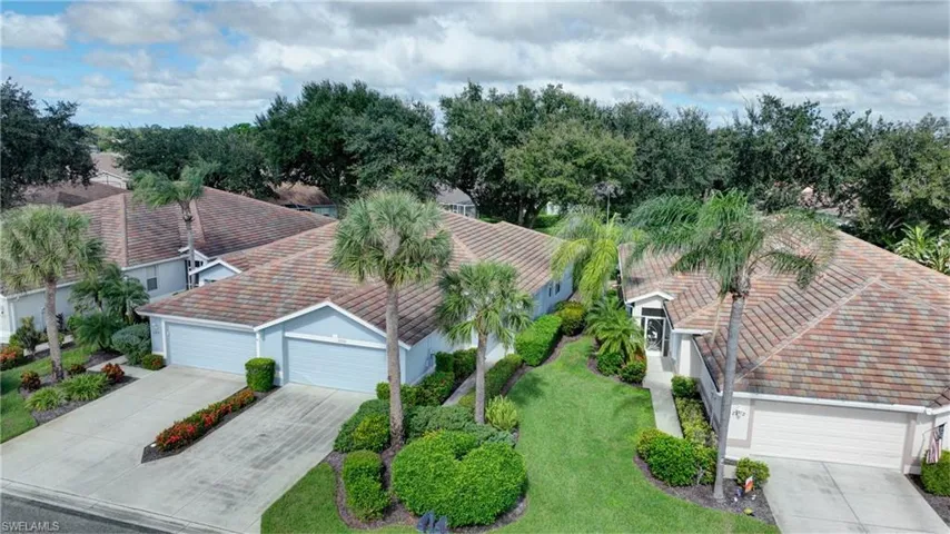 2294 Carnaby Ct, Lehigh Acres, Florida 33973