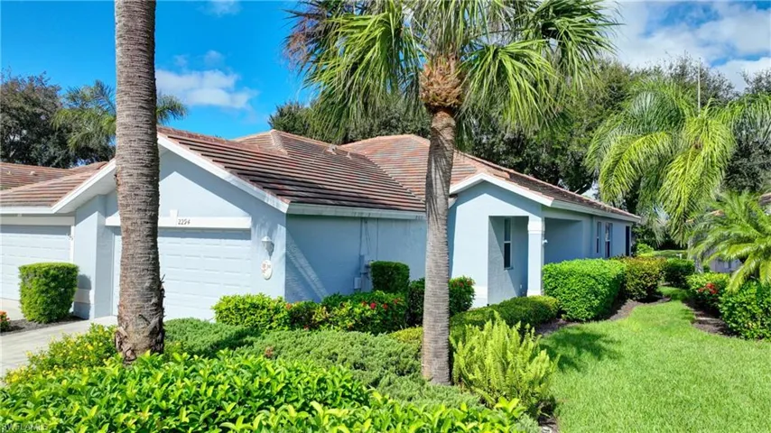 2294 Carnaby Ct, Lehigh Acres, Florida 33973