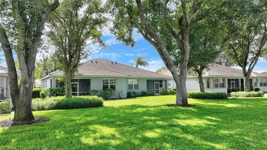 2294 Carnaby Ct, Lehigh Acres, Florida 33973