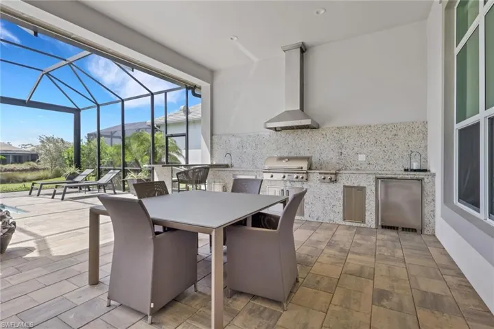 6136 Rodney Bay Ln, Naples, Florida 34113