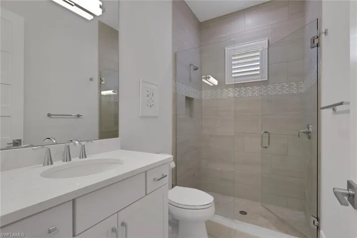 6136 Rodney Bay Ln, Naples, Florida 34113