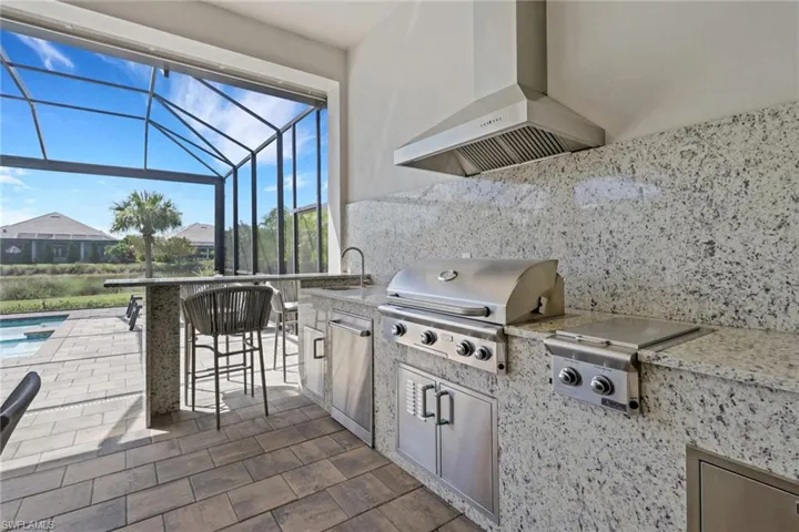 6136 Rodney Bay Ln, Naples, Florida 34113