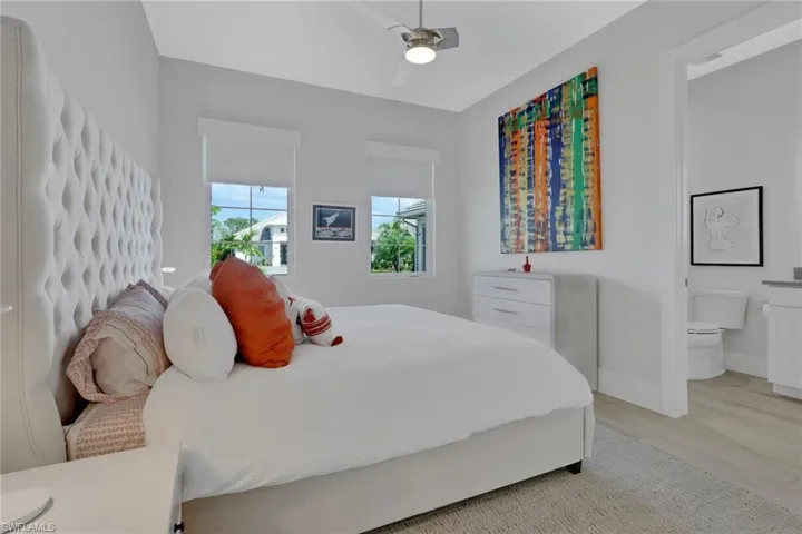 6136 Rodney Bay Ln, Naples, Florida 34113