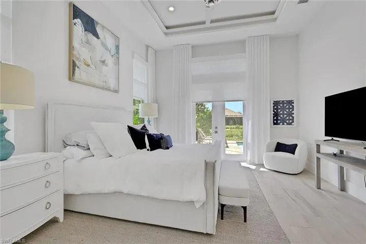 6136 Rodney Bay Ln, Naples, Florida 34113