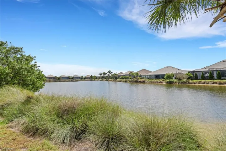 6136 Rodney Bay Ln, Naples, Florida 34113