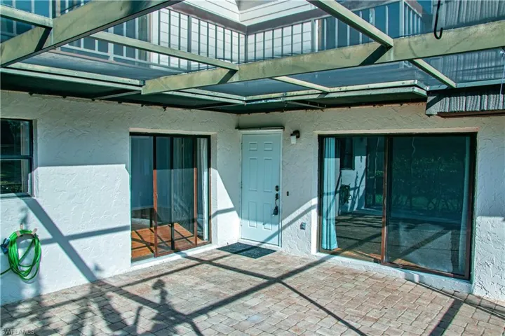148  Lake Point Ln  , Naples, FL 34112