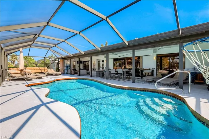 spacious sunbathing on your favorite lounger