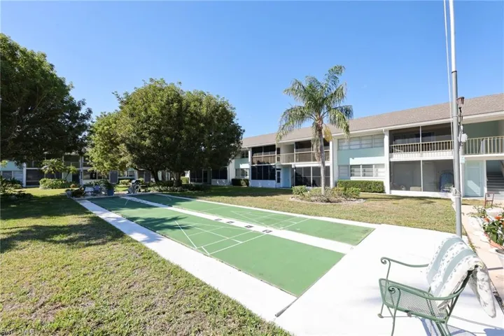 4216 SE 4th  PL, Cape Coral, FL 33904